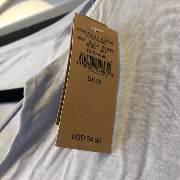 blue t-shirt - Picture 2 of 3